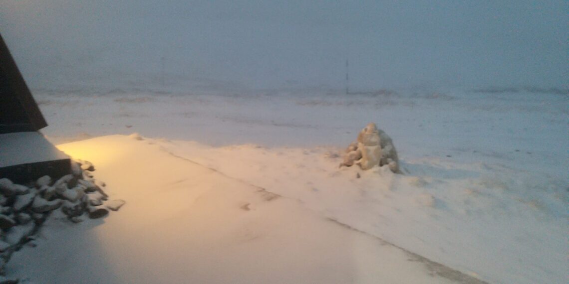 VIDEO Turiști găsiți cu hipotermie, rătăciți pe Platoul Bucegi