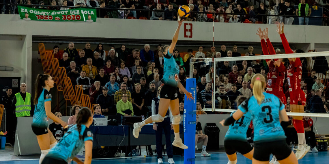 CSM Lugoj nu a reușit să păstreze ritmul. Lugojencele au pierdut duelul disputat acasă cu Rapid București