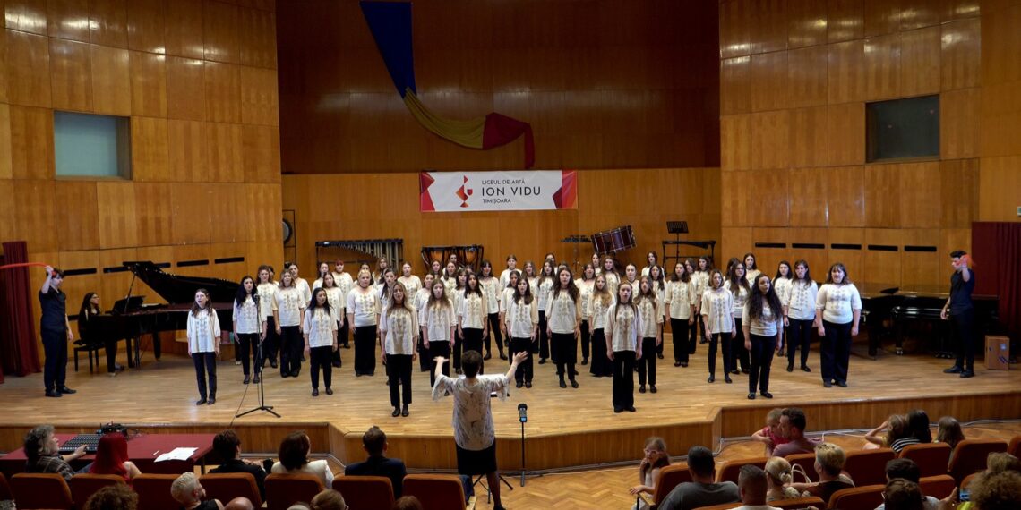 „Timișoara 2023 la nesfârșit”: corul Liceului de Artă „Ion Vidu” cântă cu Katie Melua
