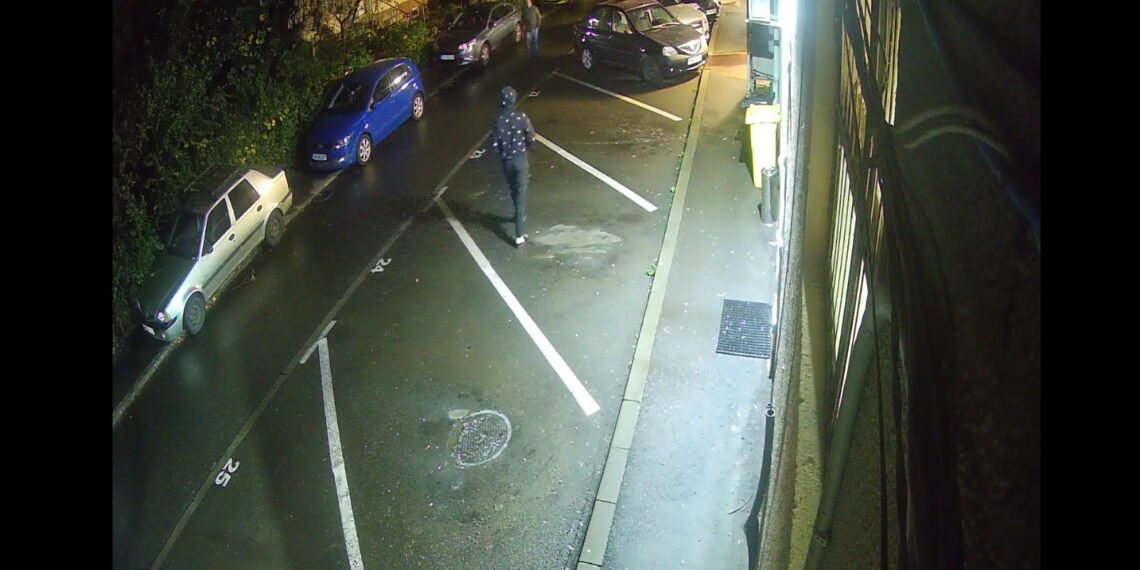 VIDEO Poliția cere ajutorul cetățenilor pentru identificarea unui bărbat suspectat de tentativă de omor
