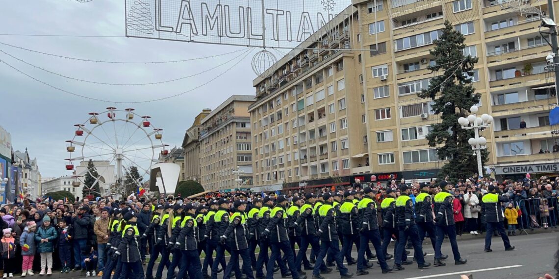 Parada de 1 Decembrie a atras mii de persoane în centrul Timișoarei