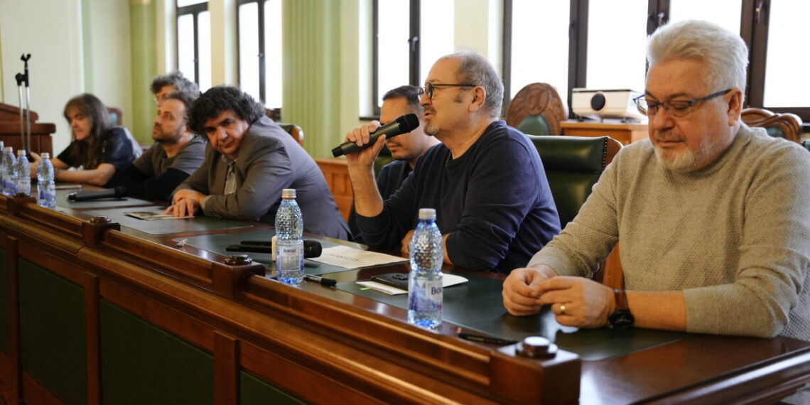 Vinilul „O sută de ani”, al formației RockIng, constituită din absolvenți celebri ai Politehnicii, lansat la Timișoara