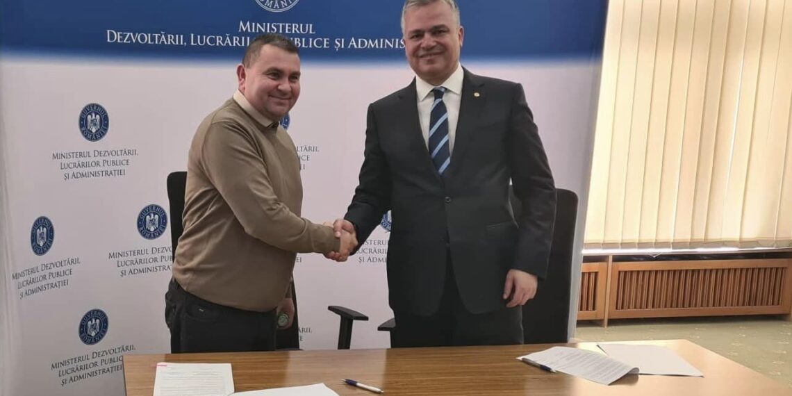 Claudiu Coman a reușit! Contract de finanțare de 12,5 milioane de lei, pentru lucrări de canalizare la Sânandrei