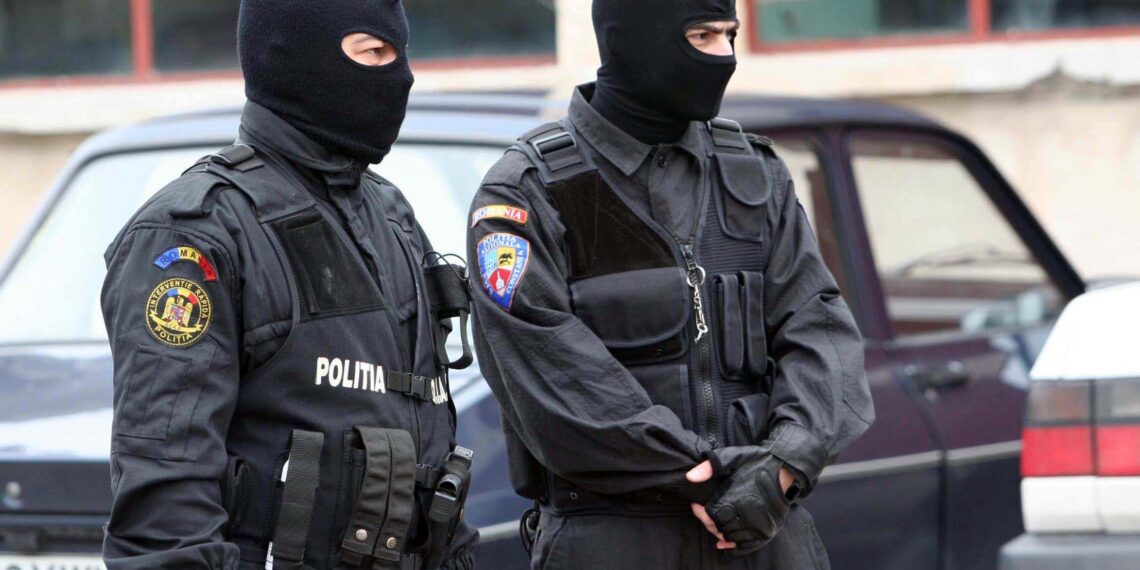 Percheziții în Periam. Mai multe bunuri furate au fost găsite acasă la un bărbat de 32 de ani