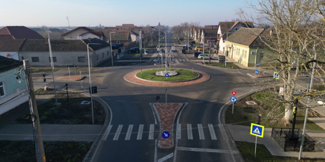 Sensul giratoriu de la Dudeștii Noi, finalizat