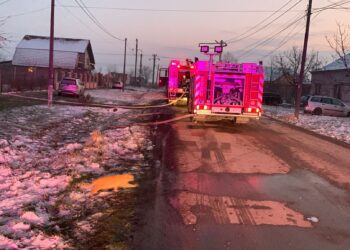 A făcut atac de panică după ce casa i-a luat foc