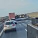 VIDEO Un TIR încărcat cu usturoi s-a răsturnat pe A1, Timișoara – Lugoj