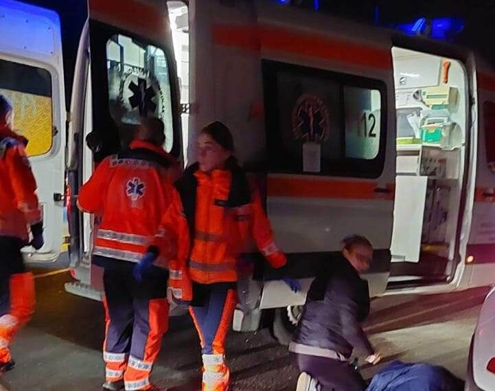 Fetiță de 8 ani și alte trei persoane, rănite într-un accident rutier în Calea Șagului/Video