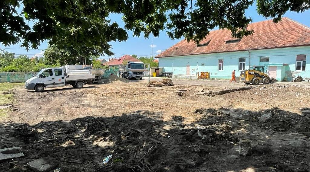 Investiții în cartierul Ciarda Roșie la școli, drumuri și curățenie