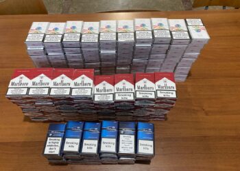 Aproape 200 de pachete de țigări de contrabandă, depistate de jandarmi în Piața Iosefin