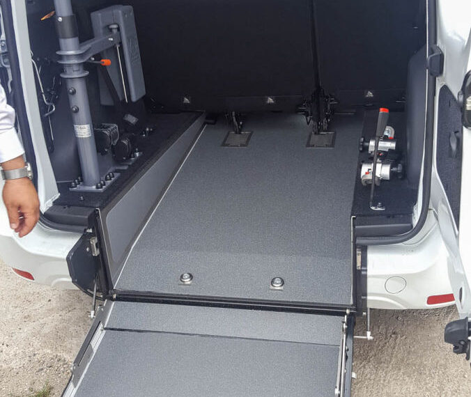 Serviciul de transport dedicat persoanelor cu dizabilități locomotorii, preluat de Direcția de Asistență Socială  