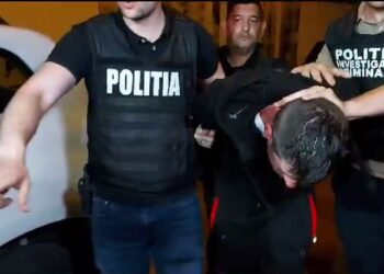 Bărbatul care a ucis, vara trecută, doi bătrâni în apartamentul lor va sta după gratii 28 de ani