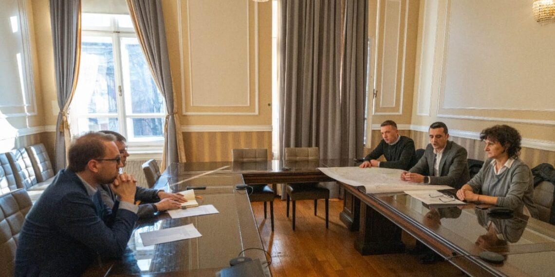 Ce soluții s-au găsit pentru a opri penele de curent care afectează iluminatul public din Timișoara