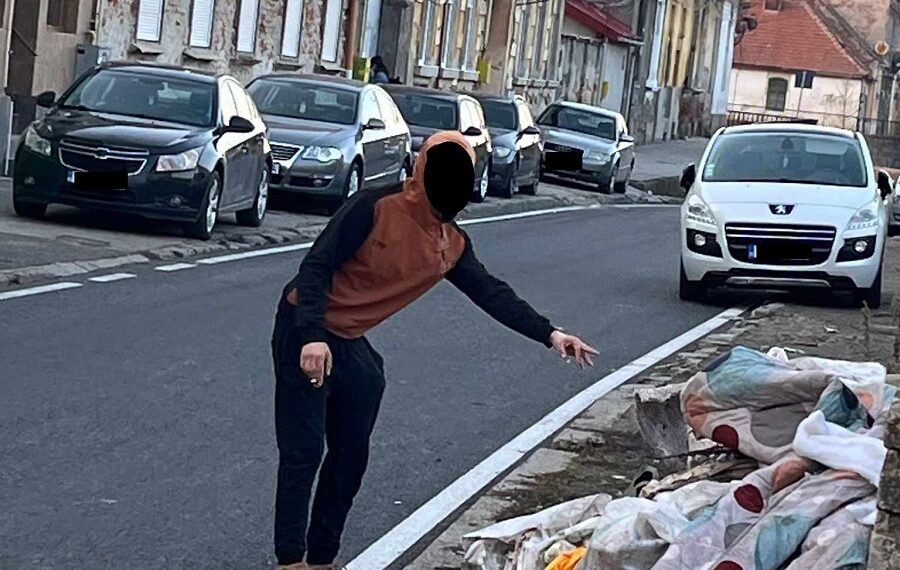 A aruncat 10 saci cu moloz si a fost amendat cu 30.000 de lei