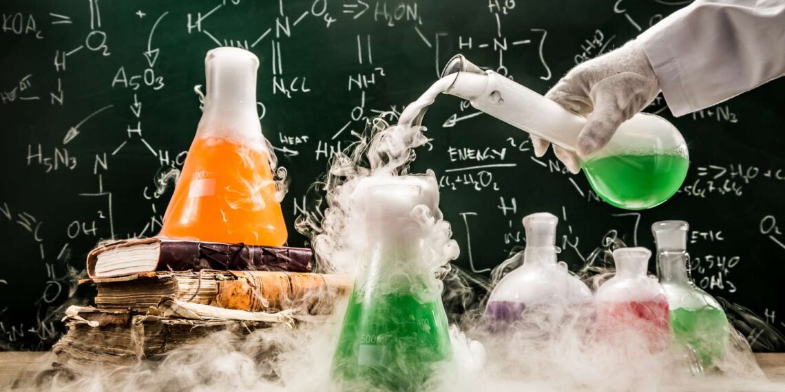 Meditații gratuite de chimie la UPT pentru elevii de liceu