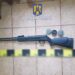Armă neletală confiscată de polițiști