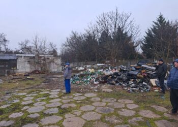 Zeci de locuri de parcare, spații verzi și alei în locul unui teren dezafectat din zona Girocului