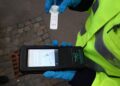 Un tânăr de 18 de ani, oprit de polițiști, a refuzat testarea cu aparatul Drug Test. Ce au descoperit polițiștii în mașină