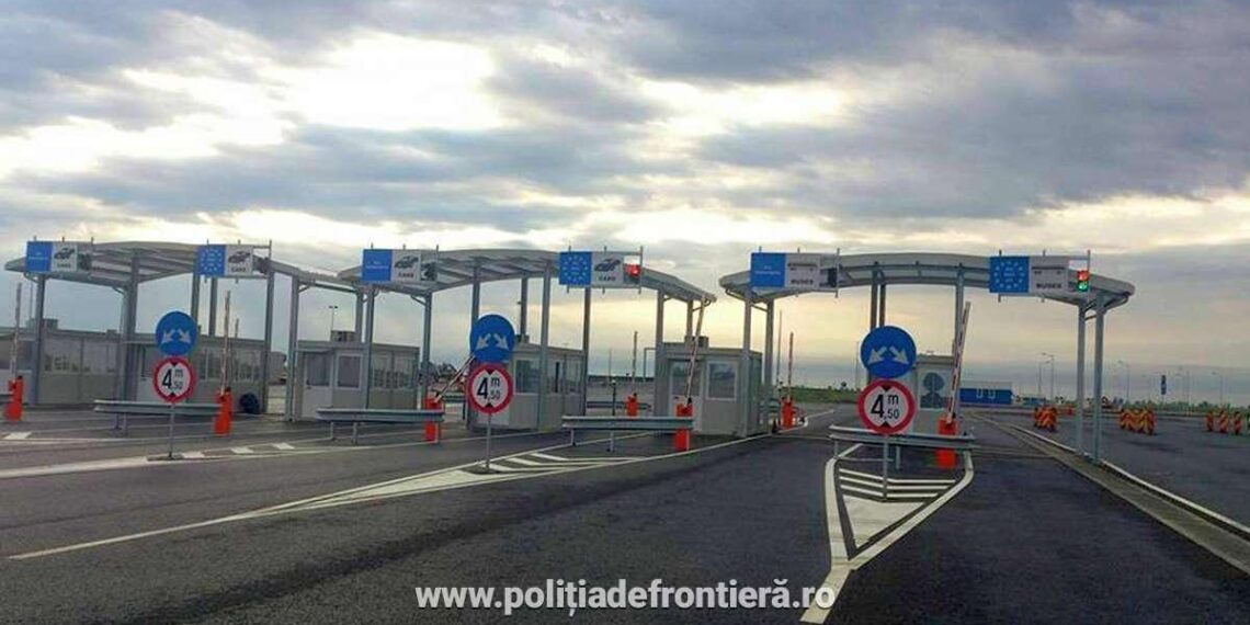 Zeci de angajați ai Agenției de Control din Vama Nădlac II, acuzați de luare de mită