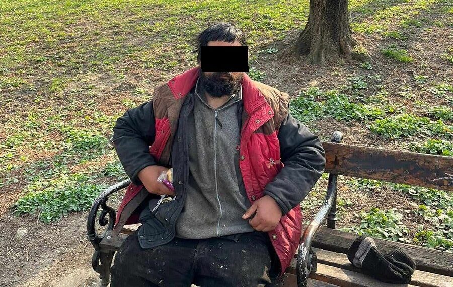 Bărbat suspectat de săvârșirea de acte obscene, depistat de polițiști în zona Parcului Copiilor