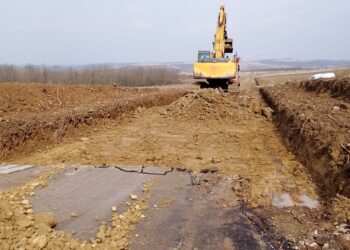 Încep lucrările de reparații pe DJ 585 în zona localității Visag