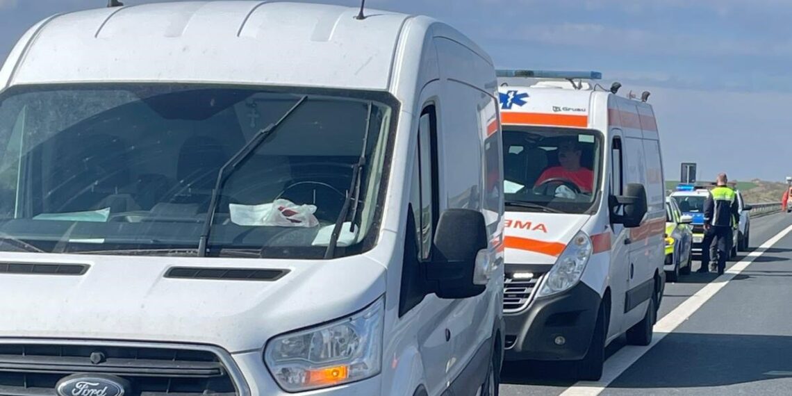 Un bărbat a murit la volan în timp ce conducea pe autostrada A1