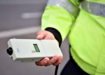 O șoferiță din Caraș-Severin a condus băută pe un drum național foarte aglomerat