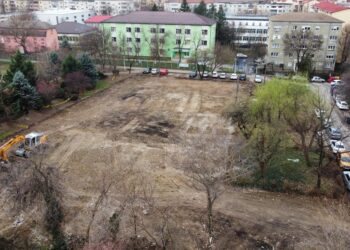 În zona Girocului vor fi amenajate zeci de locuri de parcare, spații verzi și alei pe un teren dezafectat