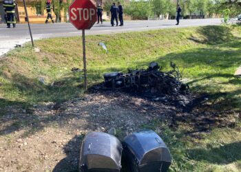 Accident rutier grav între un motociclist și o mașină. Două persoane au ajuns la spital