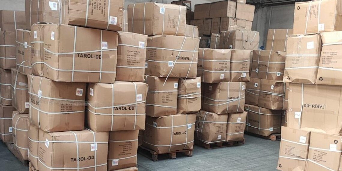 Bunuri contrafăcute în valoare de 5.500.000 lei, reținute de inspectorii vamali