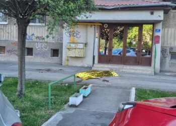 Un bătrân s-a aruncat în gol de la etajul 8 al unui bloc din Timișoara