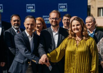 Dominic Fritz și Alin Nica au bătut palma. Candidatura fostului liberal la CJT va fi susținută de Alianța Dreapta Unită