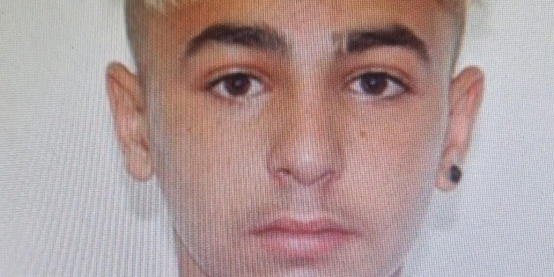 Adolescent dispărut de la o casă familială din Lipova. Sunați la 112 dacă îl vedeți!