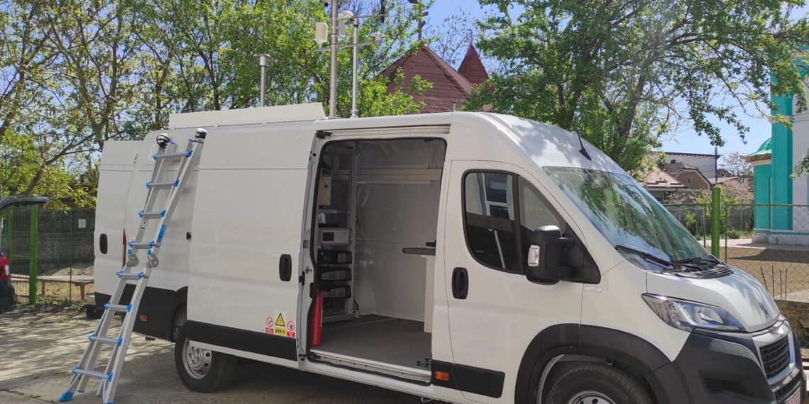 Un autolaborator mobil pentru monitorizarea calității aerului a intrat în dotarea Agenţiei pentru Protecţia Mediului Timiș