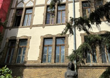 Avansează lucrările de reabilitare a Colegiului Național „Carmen Sylva”