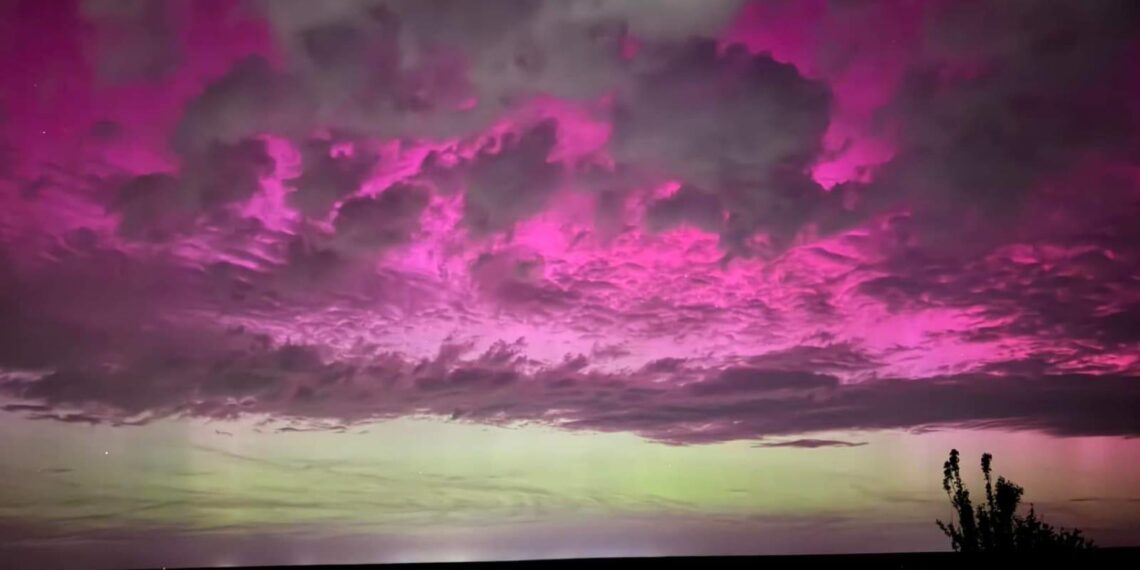 Imagini spectaculoase cu Aurora Boreală, surprinse între Dumbrăvița și Timișoara