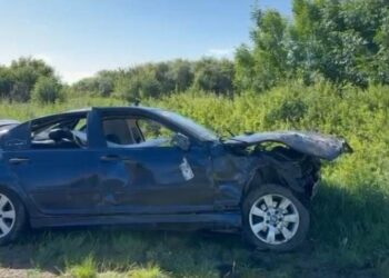 O fată de 17 ani din Timiș a murit, iar prietenul ei a fost rănit într-un grav accident rutier/Video