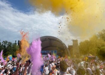 Evenimentul sportiv The Color Run Timișoara aduce restricții de circulație pentru mijloacele STPT