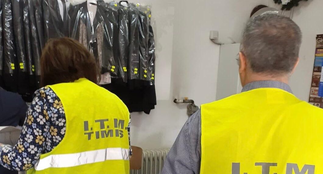 Amenzi pentru muncă la negru la comercianții de flori aplicate de ITM Timiș