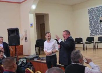 Sloganul „Fără penali în funcții publice”, o fumigenă aruncată de USR și preluată de Alianța Dreapta Unită  