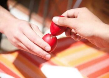 Masă pentru copiii orfani, a doua zi de Paști