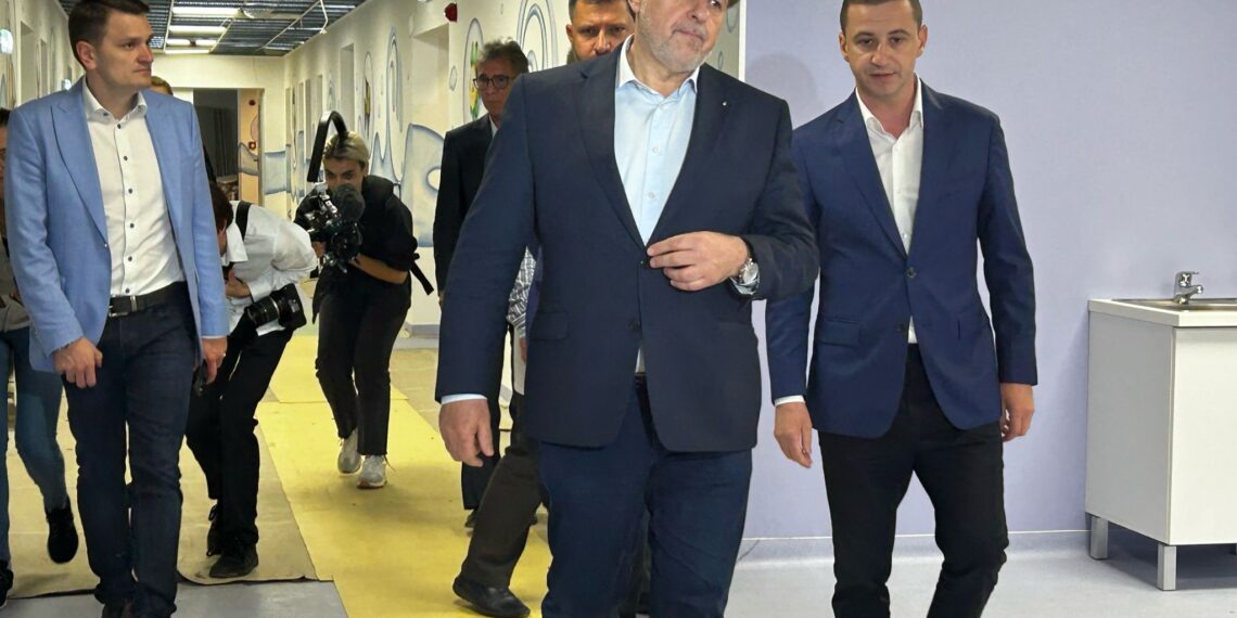Ministrul Sănătății, mirat că noua clădire a Spitalului de Copii din Timișoara a rămas la 95% de 4 ani/Video