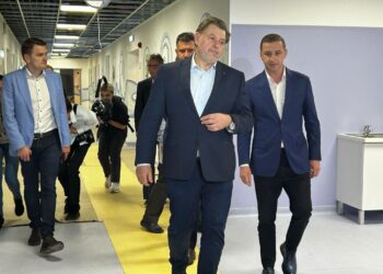 Ministrul Sănătății, mirat că noua clădire a Spitalului de Copii din Timișoara a rămas la 95% de 4 ani/Video
