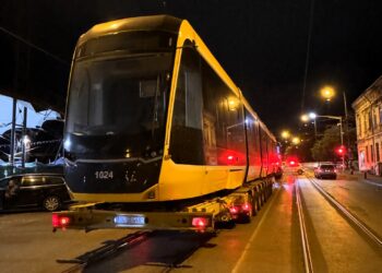 Primul tramvai galben a ajuns la Timișoara