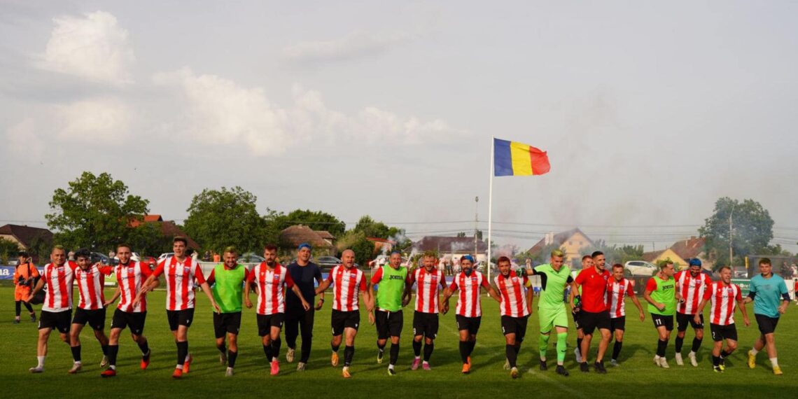 Timișul Șag promovează în Liga 3. Victorie strălucitoare în fața Magica Baltă Caransebeș