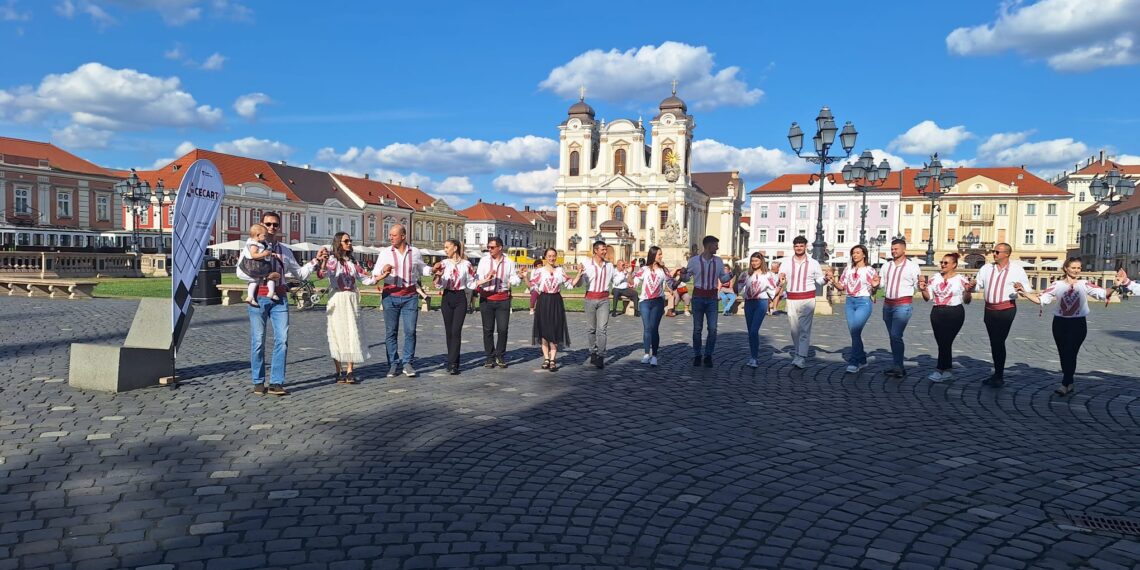 Ce faci vineri?! Hai la horă