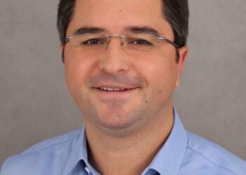 Frustrat, Claudiu Alexandru Buciu renunță cu lașitate la proiectele la care spunea că ține. La fel fac Serendan și Blidariu