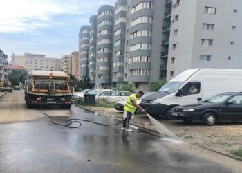 Primăria Timișoara începe campania de stropire a străzilor