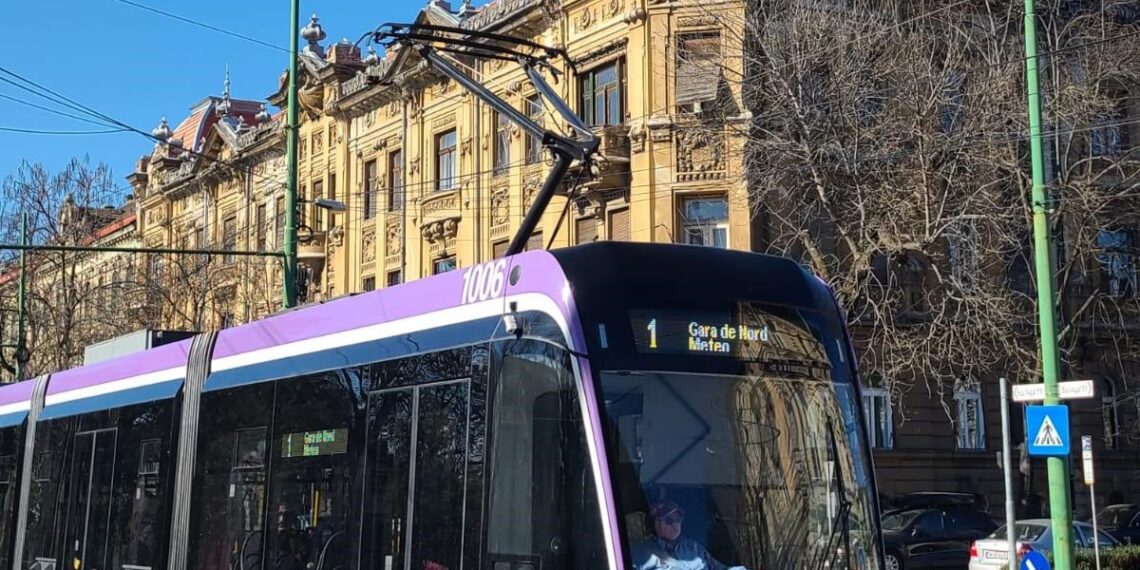 Primăria Timișoara a finalizat proiectul de achiziționare a 23 de tramvaie noi de culoare violet
