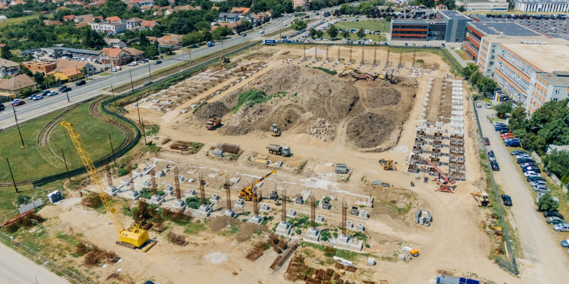 Fundațiile noului stadion construit în Calea Buziașului sunt aproape gata/Foto
